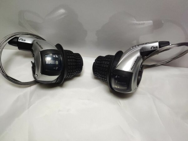 Paire de manettes SHIMANO Revoshift 3x8